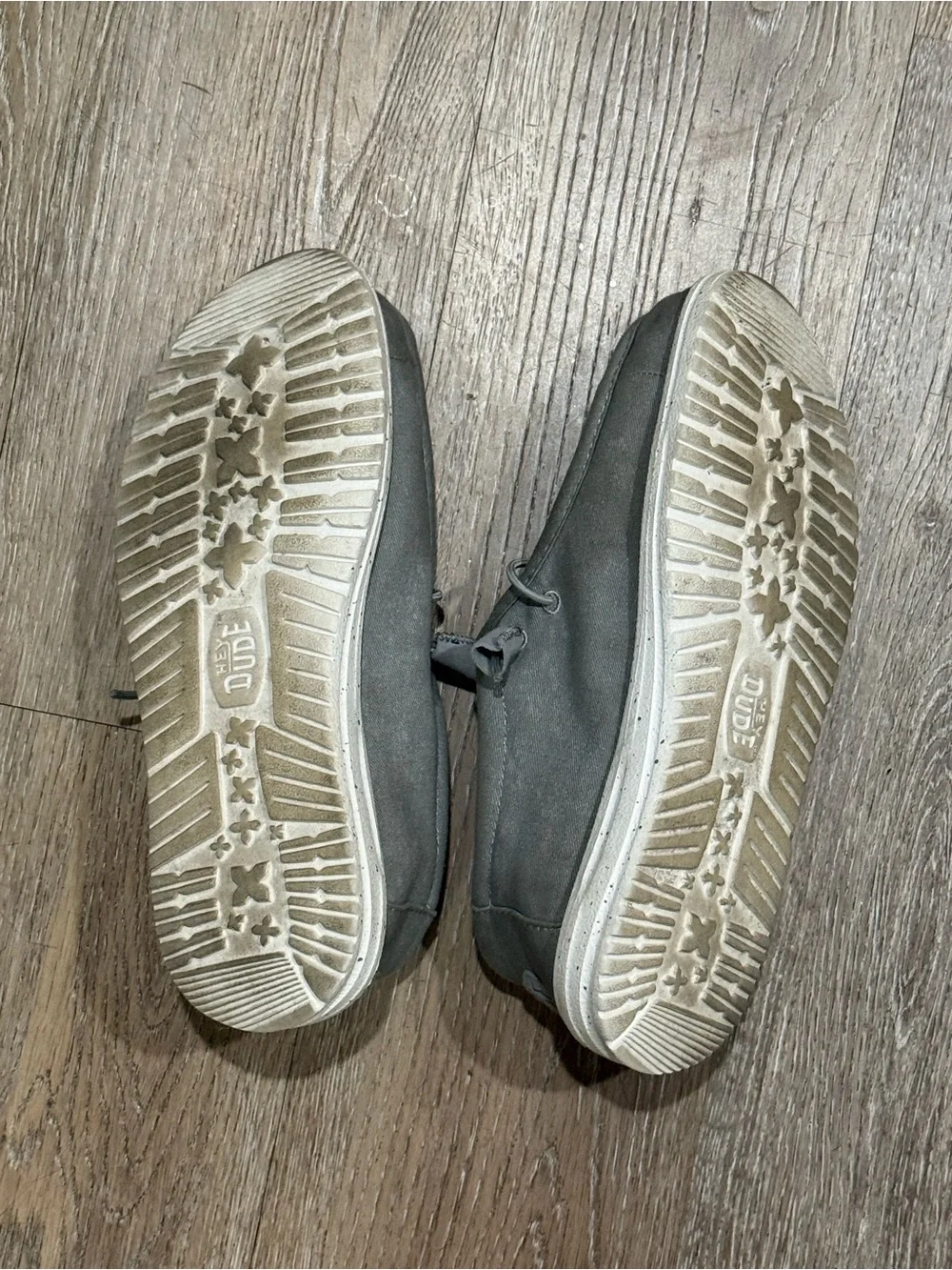 Hey Dude mens Wally Slip-On Shoes in Gray
